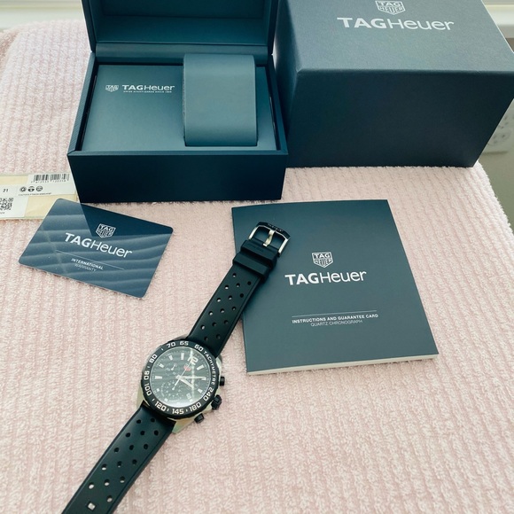 🚫SOLD🚫 Tag Heuer Men Formula 1 Chronograph Watch - Picture 4 of 11